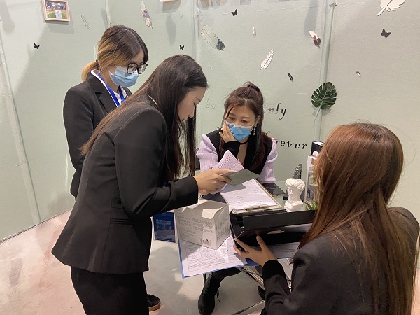谈判中1.jpg