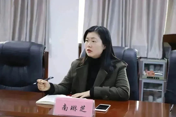 官网05.jpg