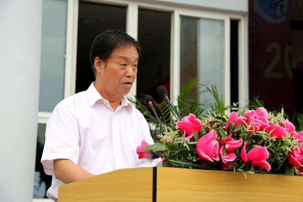 3常务副院长贾争现主持会议.JPG 3常务副院长贾争现主持会议.JPG