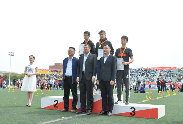 7男子跳高颁奖仪式.jpg 7男子跳高颁奖仪式.jpg