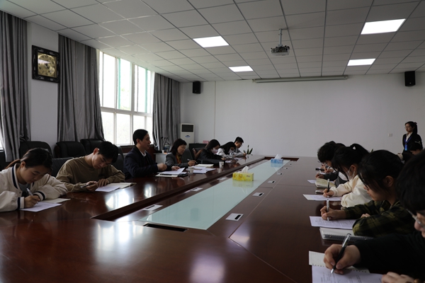 官网03.jpg