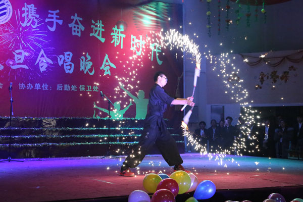 双截棍社团节目表演.JPG 双截棍社团节目表演.JPG