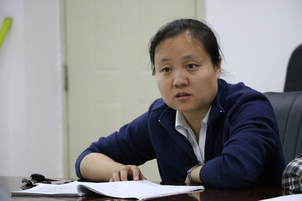 王娟老师发言.JPG 王娟老师发言.JPG