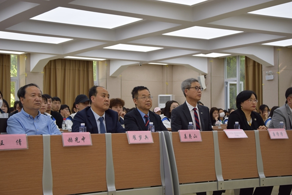 官网06.jpg