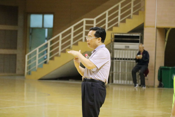 4.郭院长现场指导.jpg 4.郭院长现场指导.jpg