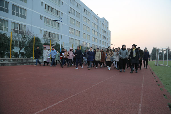 3.活动现场.JPG 3.活动现场.JPG